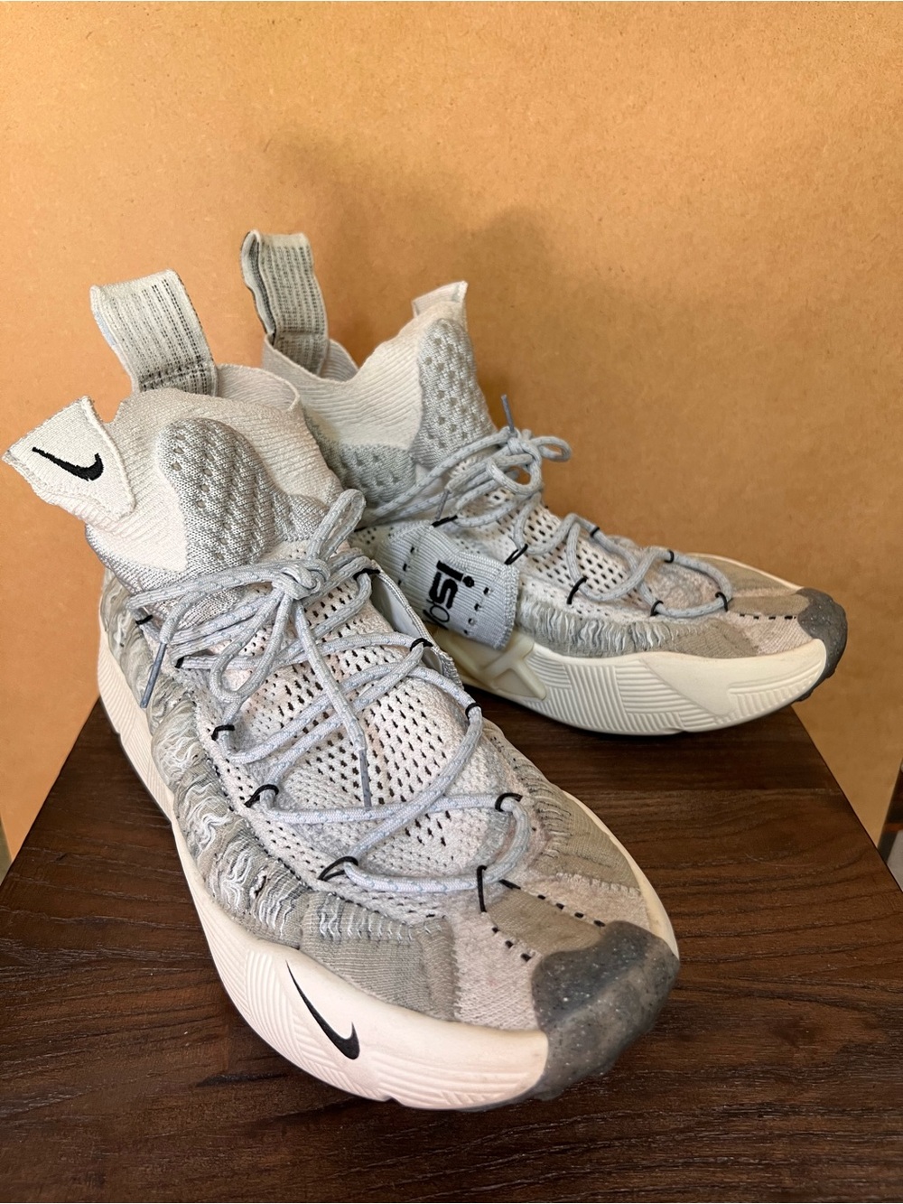 NIKE ISPA Sense Flyknit 9.5 / EU 43 - Picture 2 of 8